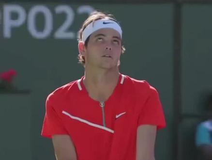 等队友贴近 等队友贴近